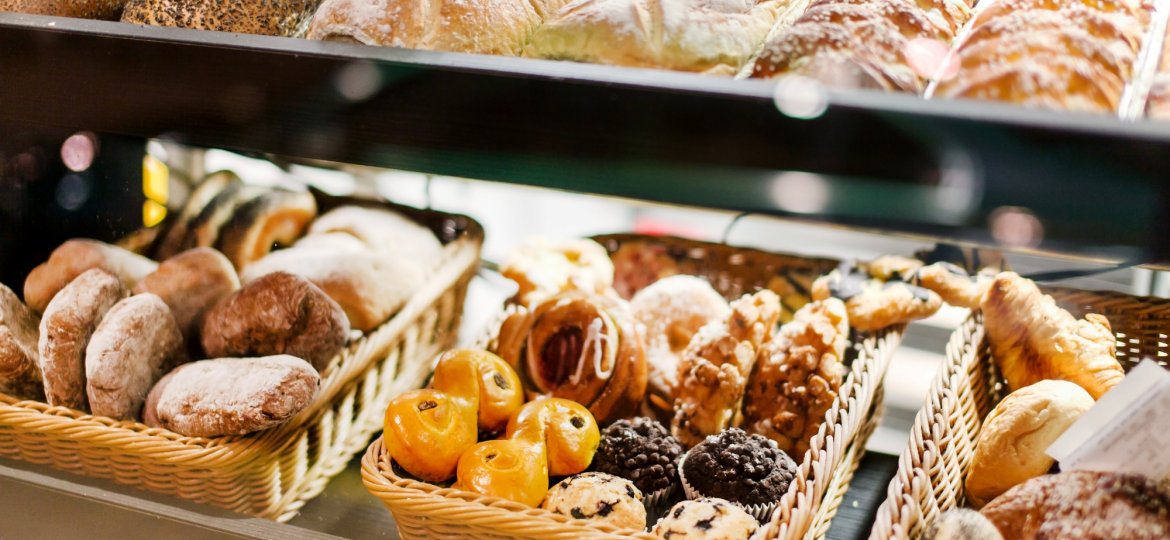 3 Online Review Strategies for Bakeries